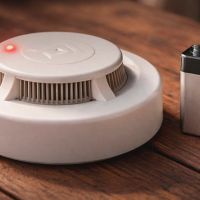 Маленький прибор спасает тысячи жизней: в стране стартовала масштабная кампания по установке АПИ